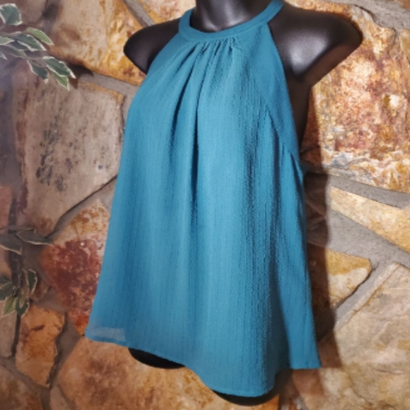 H&M Top - Picture 2 of 5